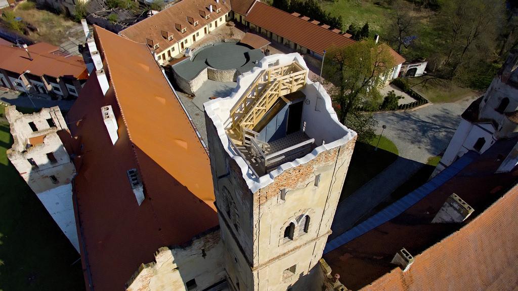 Zamecky Penzion Rotunda Břeclav Екстериор снимка